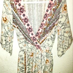Umgee Cowgirl Peasant Top Floral Aztec Size S